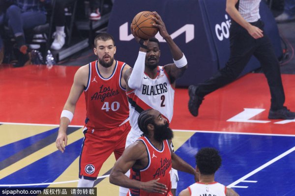 Lakers sẽ nhắm đến ai tiếp theo sau khi ký Ayton?
